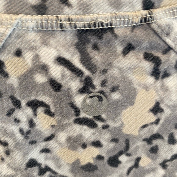 Lululemon zip up - Picture 4 of 5